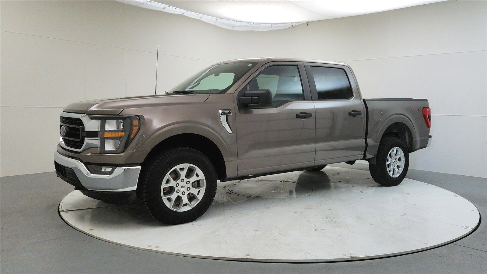 Used 2023 Ford F150 XLT image 4
