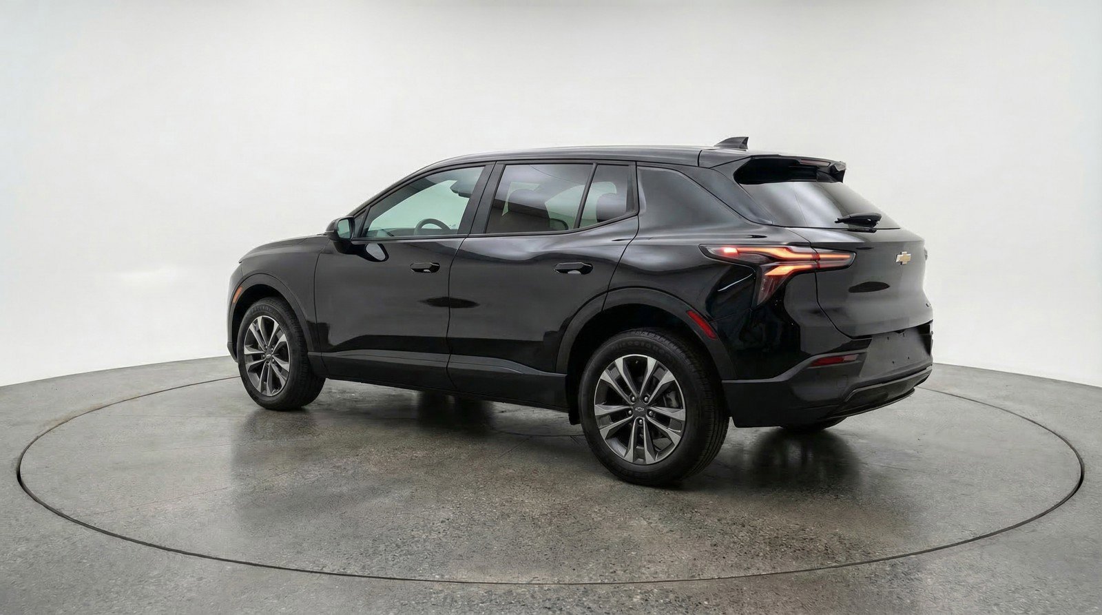 Used 2025 Chevrolet Equinox LT image 6