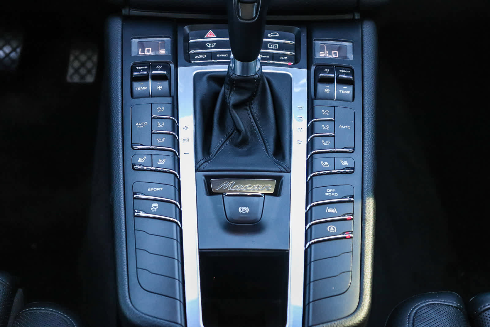 Used 2017 Porsche Macan image 15