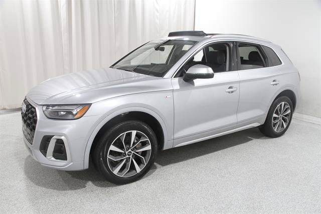 Used 2023 Audi Q5 2.0T Premium Plus w/ Premium Plus Package AWD/4WD image 3