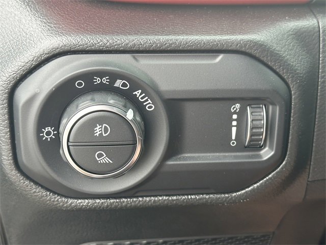 New 2023 Jeep Gladiator Rubicon w/ Cold Weather Group image 29