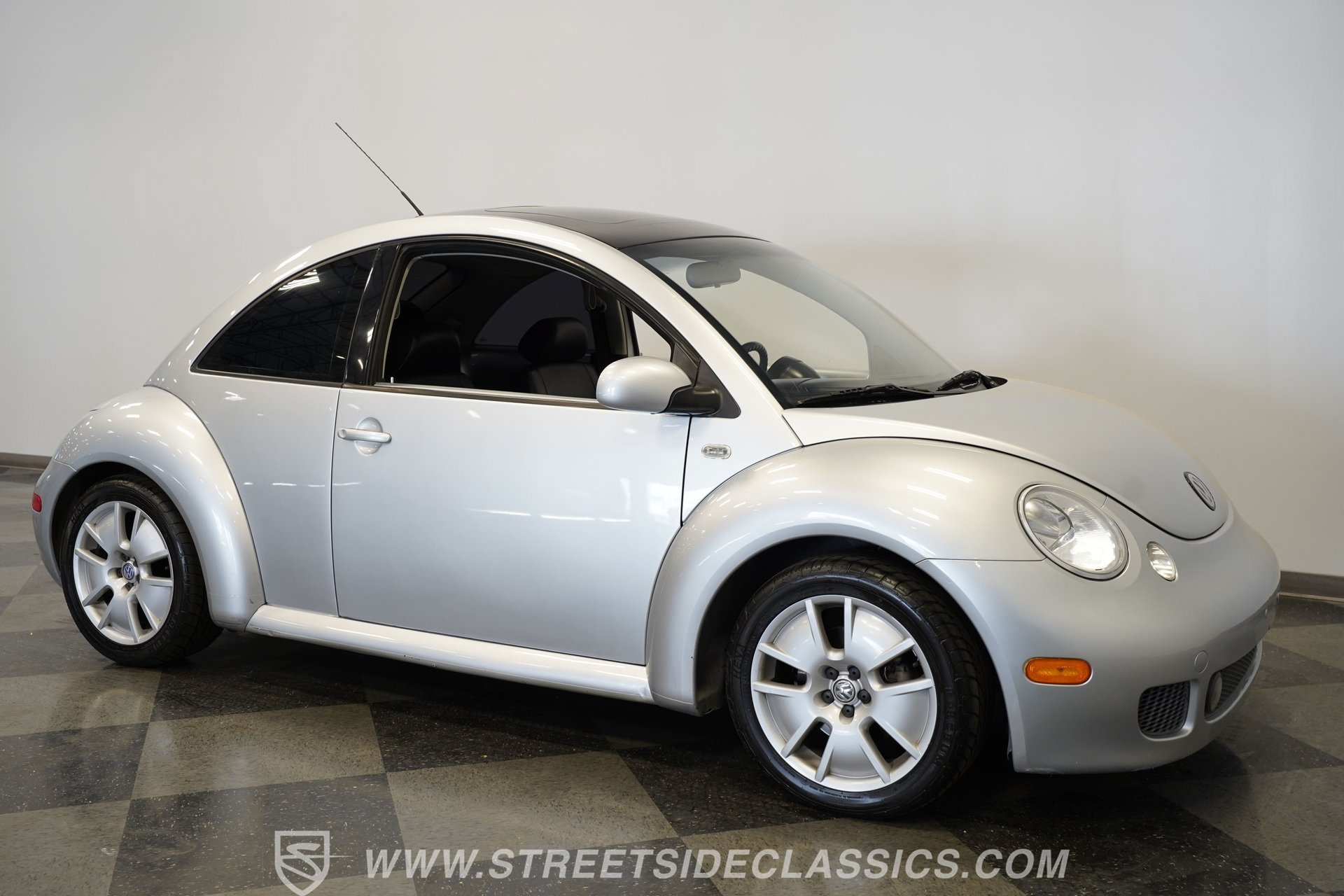 Used 2003 Volkswagen Beetle S FWD image 16