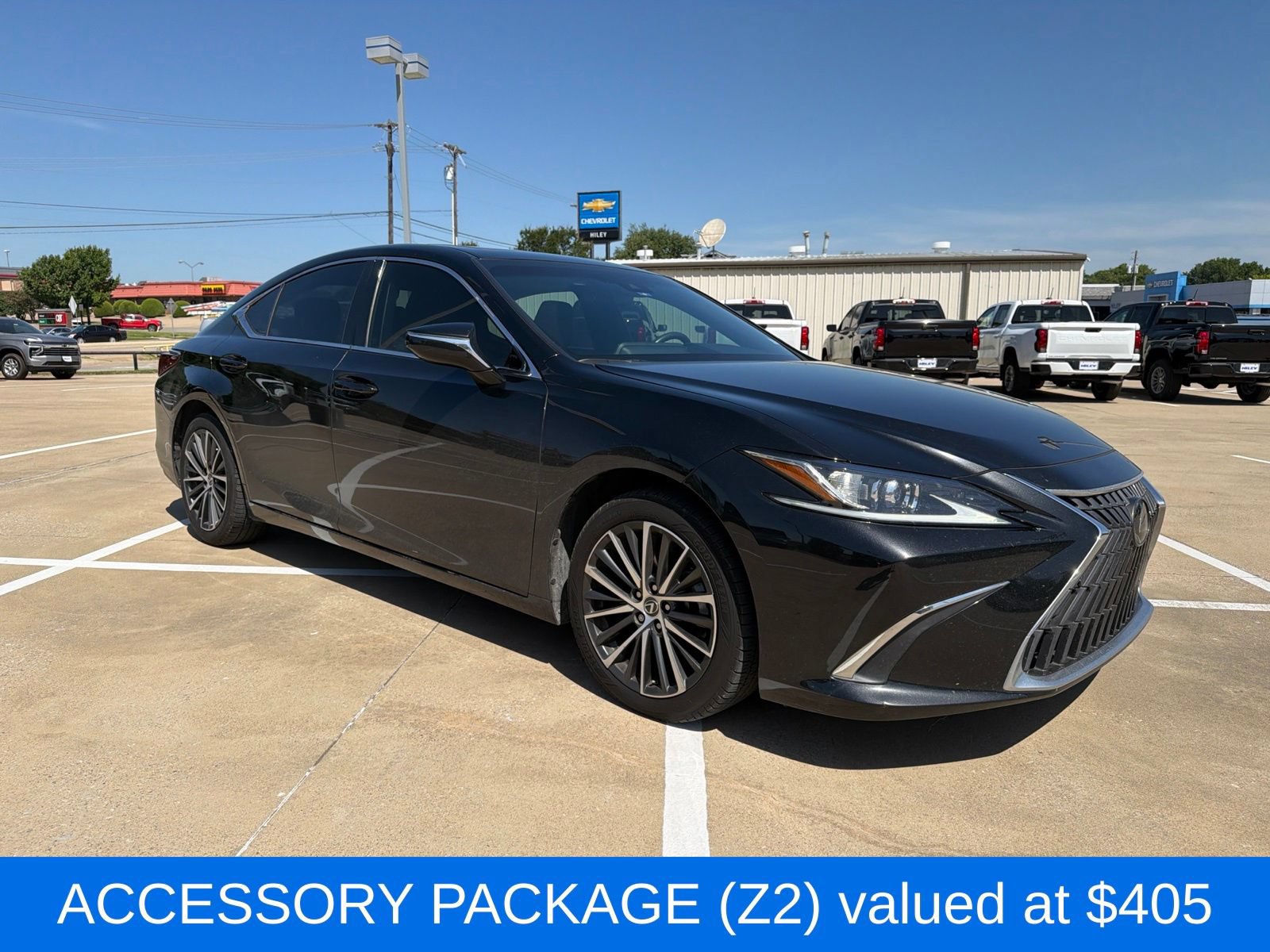 Used 2023 Lexus ES 350 w/ Premium Package FWD image 7