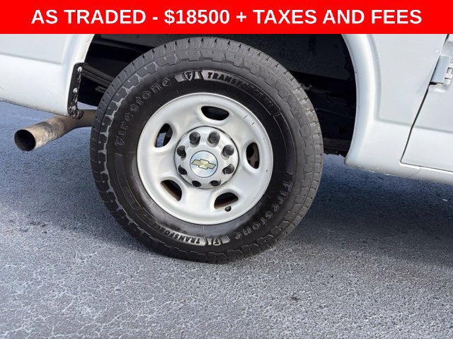 Used 2023 Chevrolet Express 2500 w/ Driver Convenience Package RWD image 7