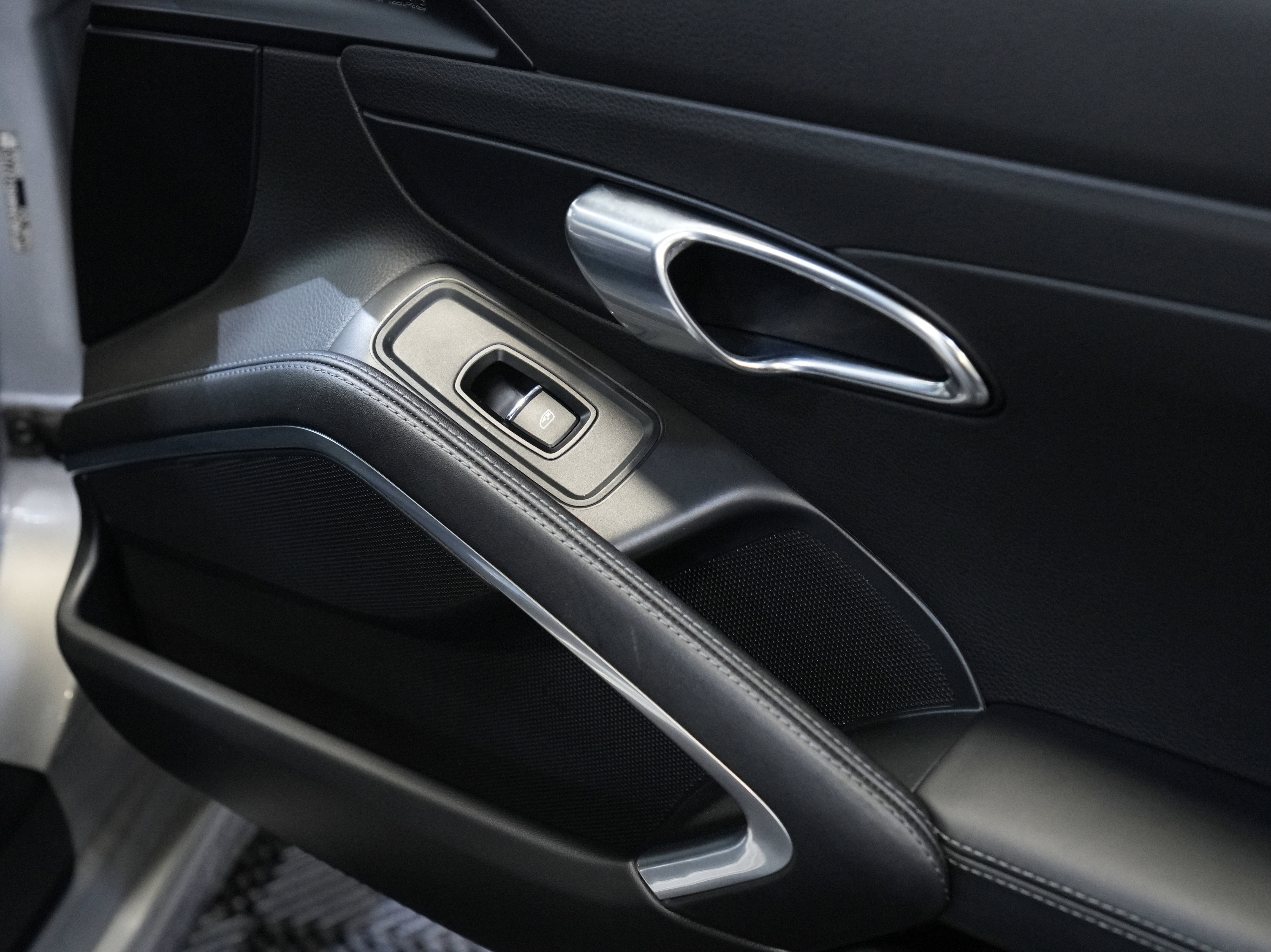 Used 2017 Porsche 911 Carrera S image 26