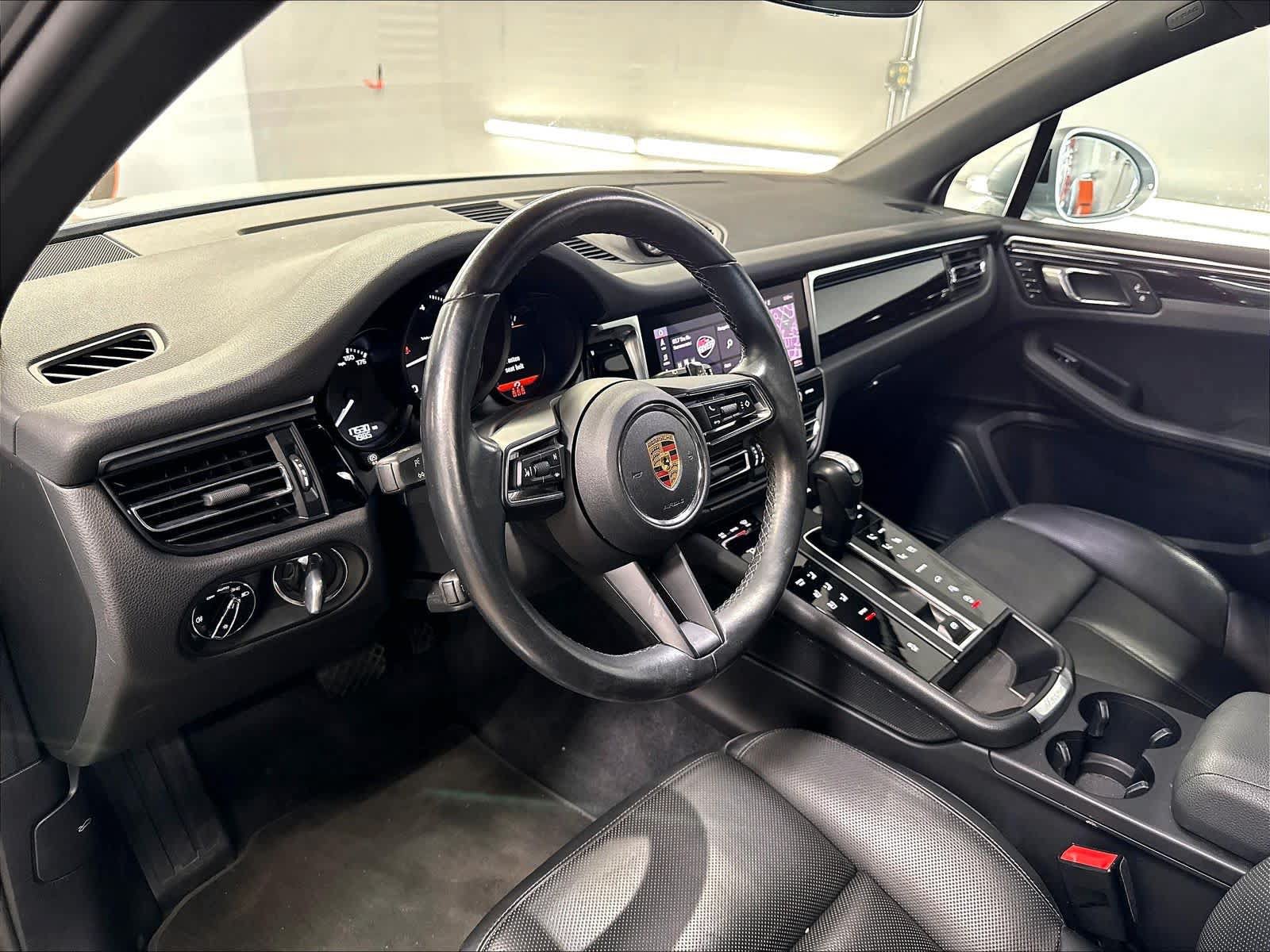 Used 2023 Porsche Macan AWD/4WD image 15