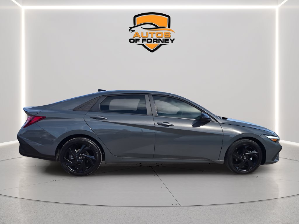 Used 2026 Hyundai Elantra Sport FWD image 7