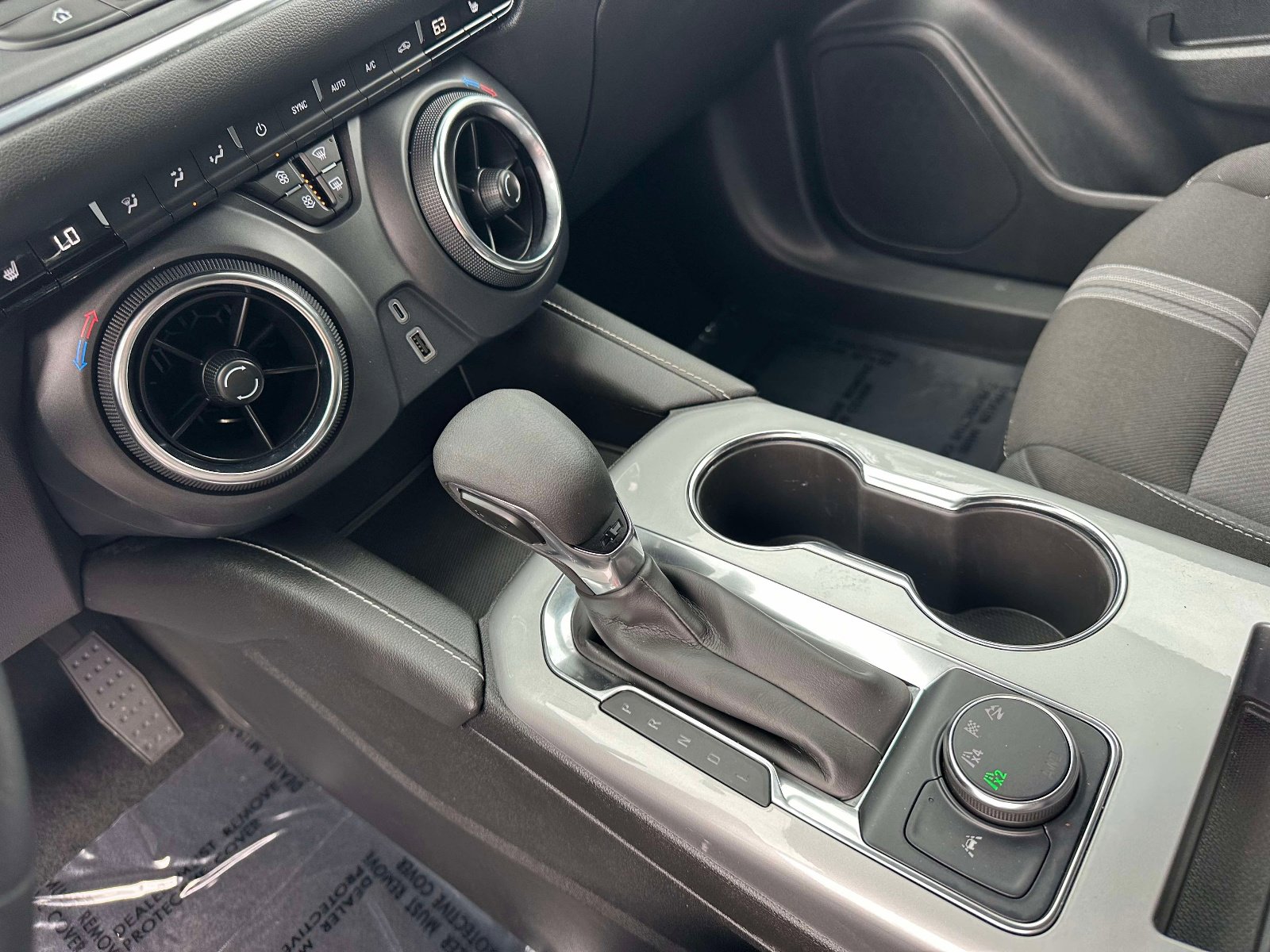 Used 2025 Chevrolet Blazer LT image 14