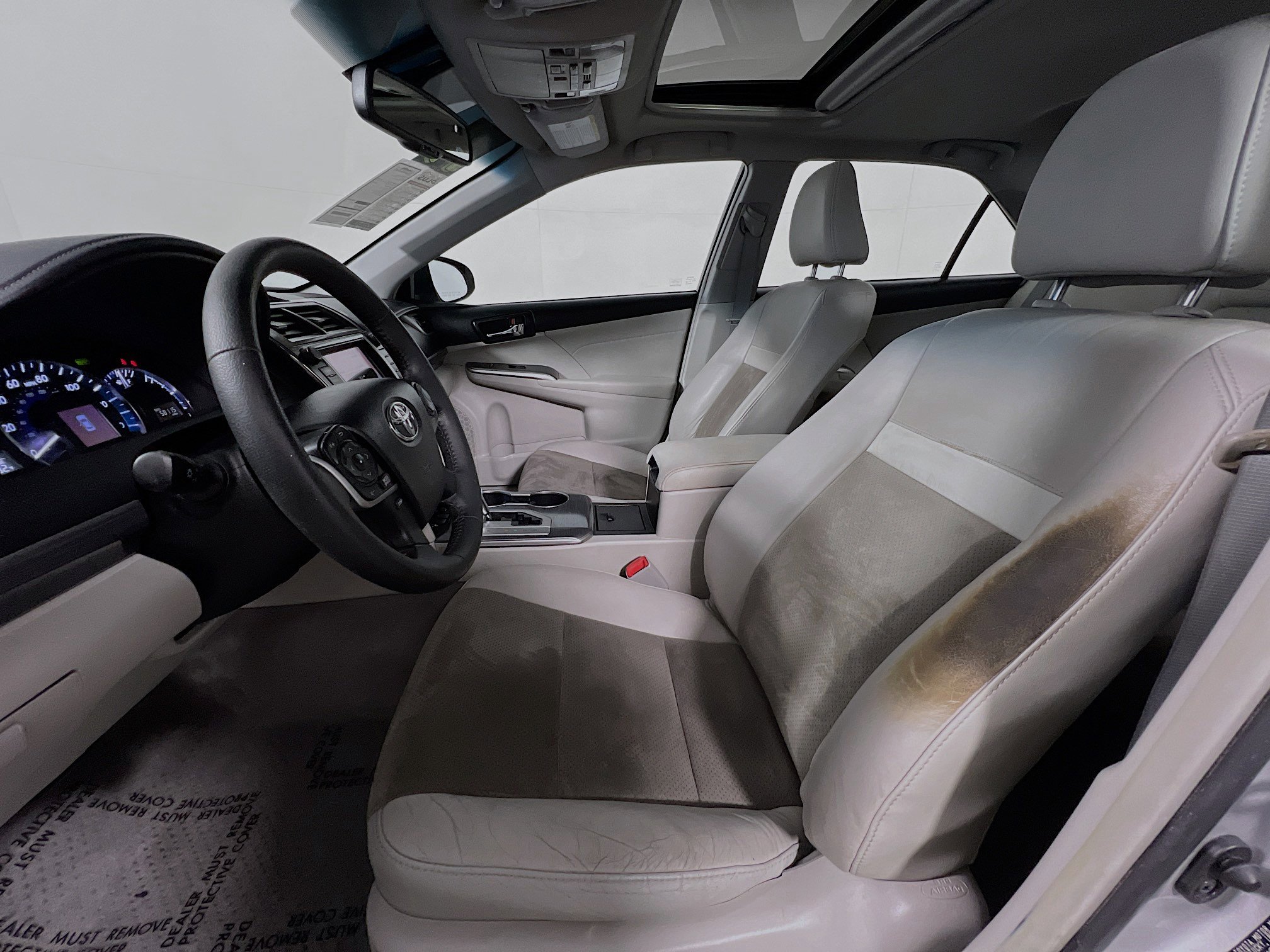 Used 2014 Toyota Camry XLE w/ Leather Package FWD image 15
