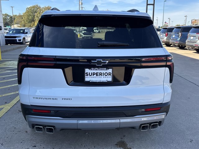 New 2026 Chevrolet Traverse LT w/ Enhanced Driving Package image 4