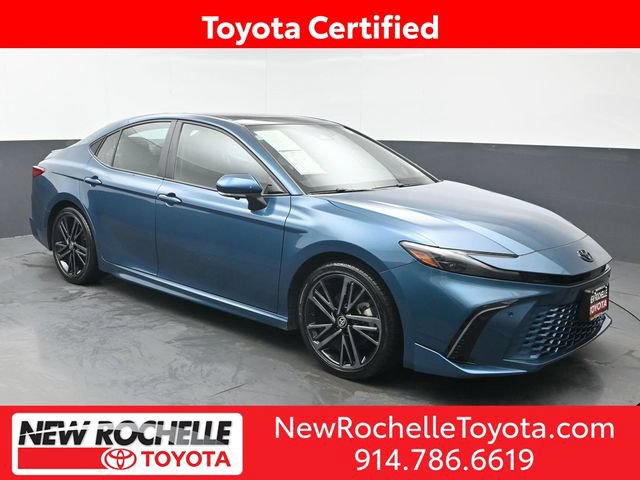 Certified 2025 Toyota Camry LE FWD image 1