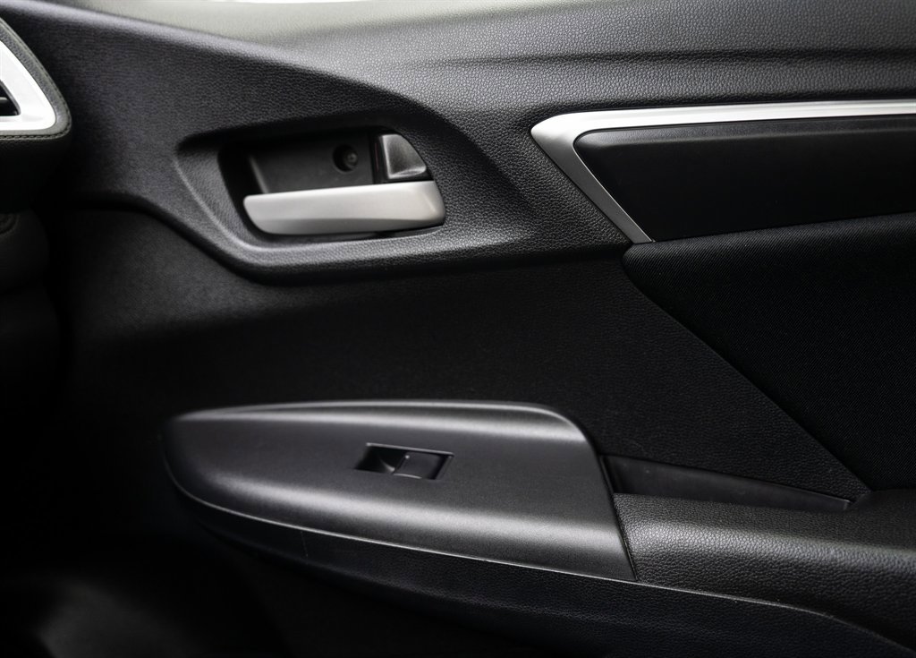 Used 2015 Honda Fit LX image 24