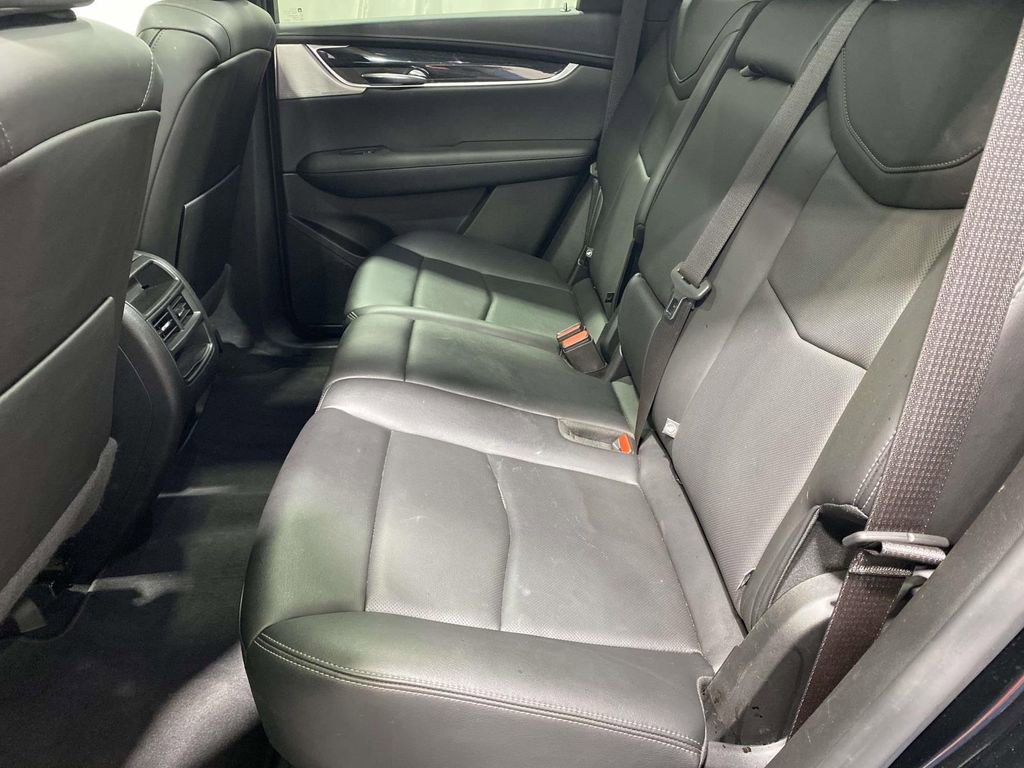 Used 2021 Cadillac XT5 Premium Luxury AWD/4WD image 12