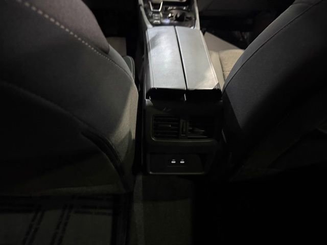 Certified 2025 Nissan Rogue SV image 26