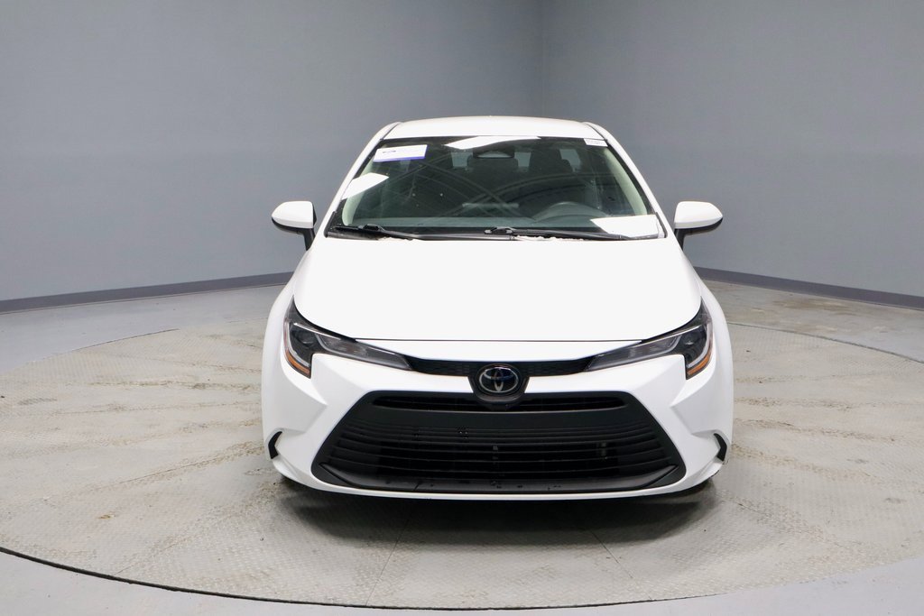 Used 2025 Toyota Corolla LE image 5