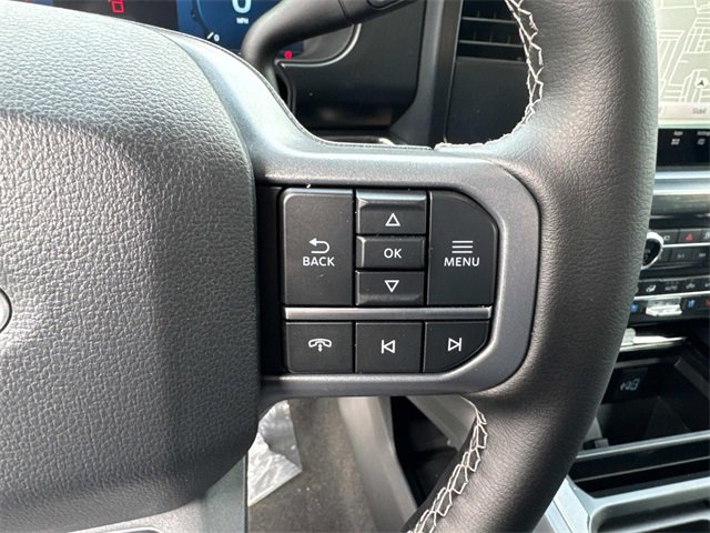 New 2025 Ford F250 Lariat w/ Black Appearance Package image 13