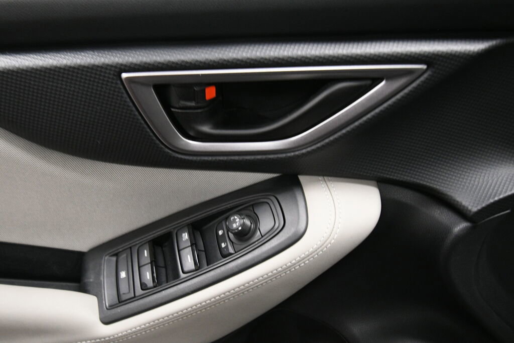 Used 2022 Subaru Forester Base image 11