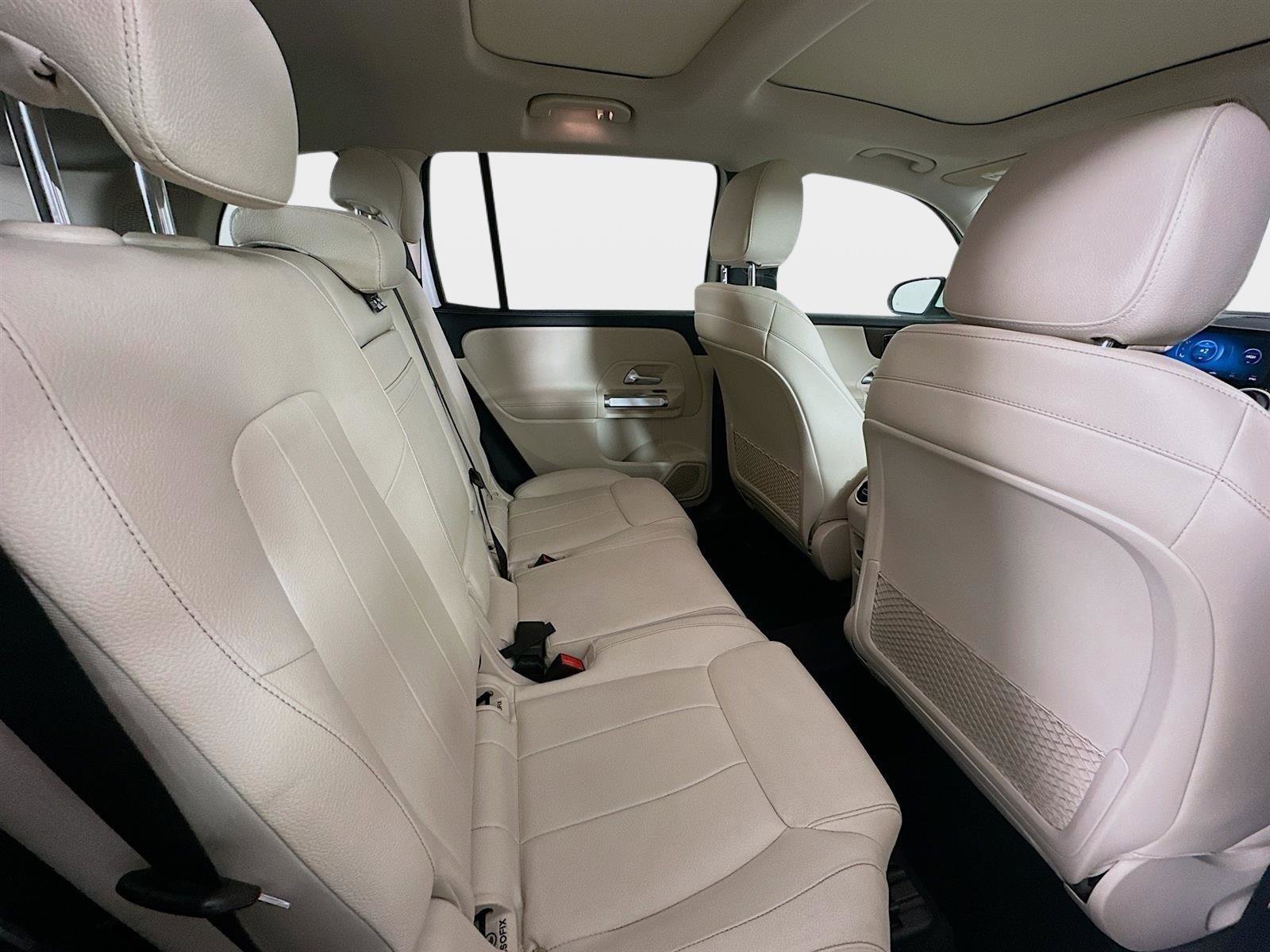 Used 2020 Mercedes-Benz GLB 250 4MATIC image 33