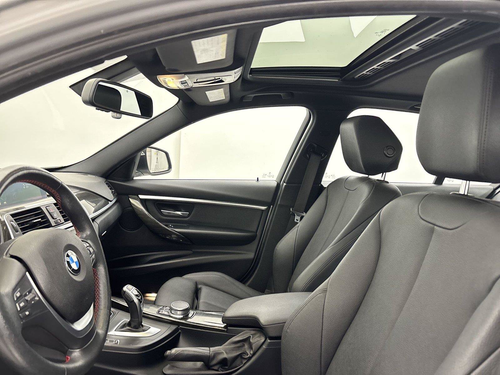 Used 2018 BMW 328d Sedan RWD image 24