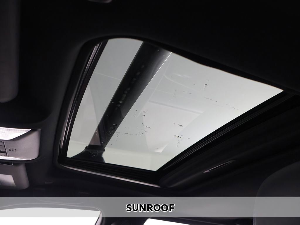 Used 2024 Toyota RAV4 XSE image 3