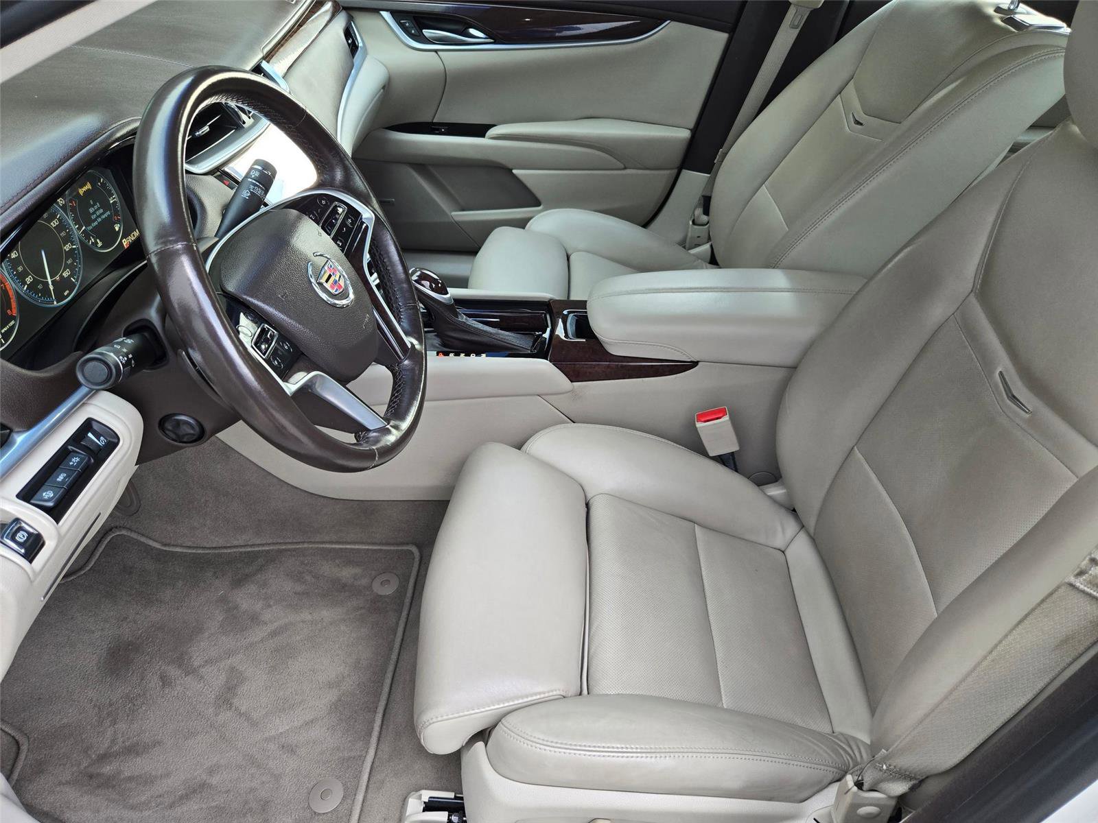 Used 2013 Cadillac XTS Premium FWD image 11