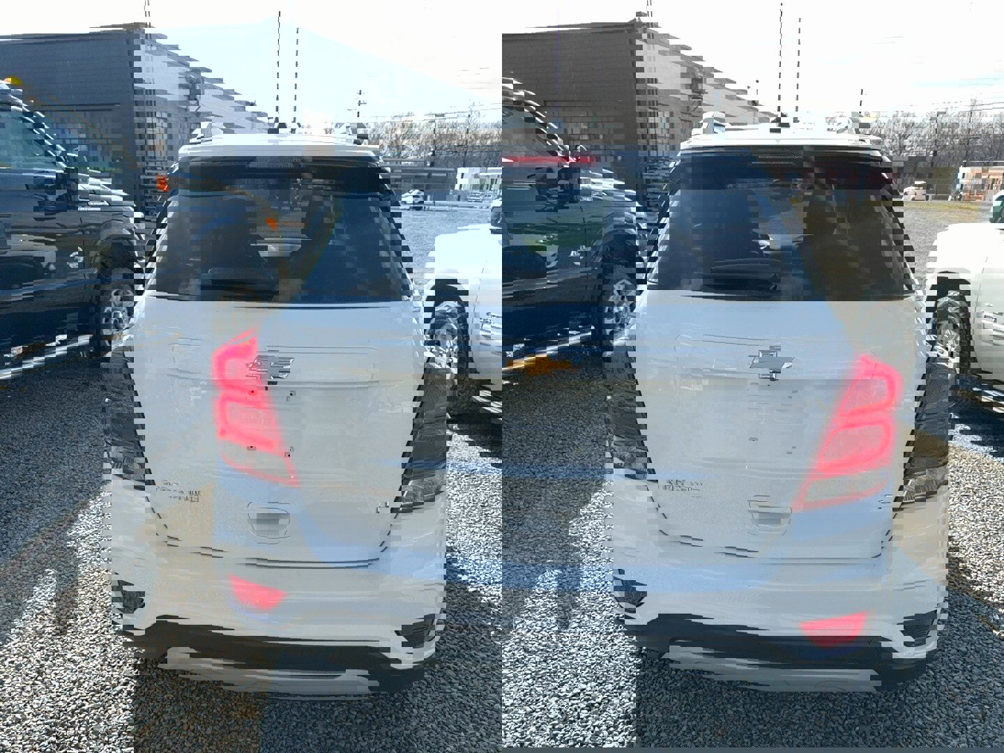 Used 2019 Chevrolet Trax LT w/ LT Convenience Package image 3