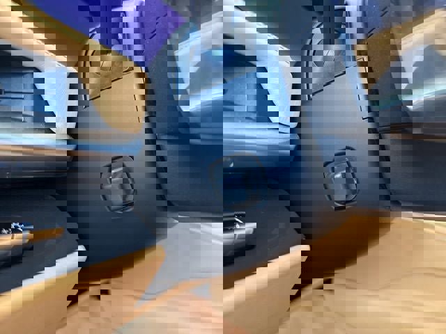 Used 2023 Chevrolet Corvette Stingray Premium Conv w/ Z51 Performance Package image 26