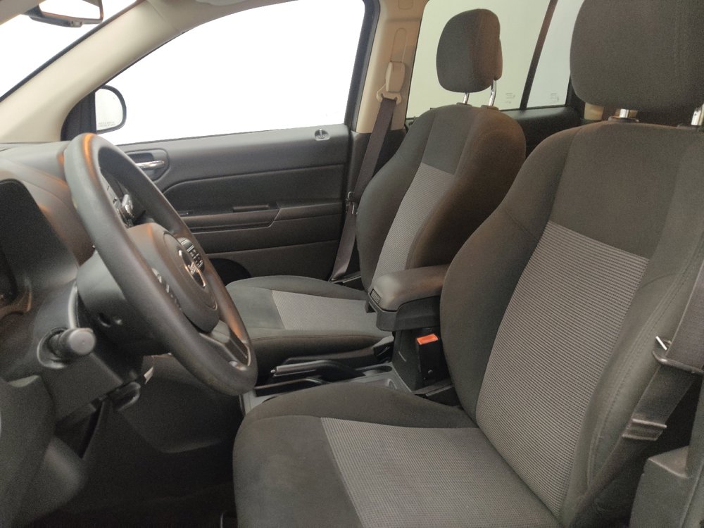 Used 2016 Jeep Compass Sport w/ Power Value Group image 17