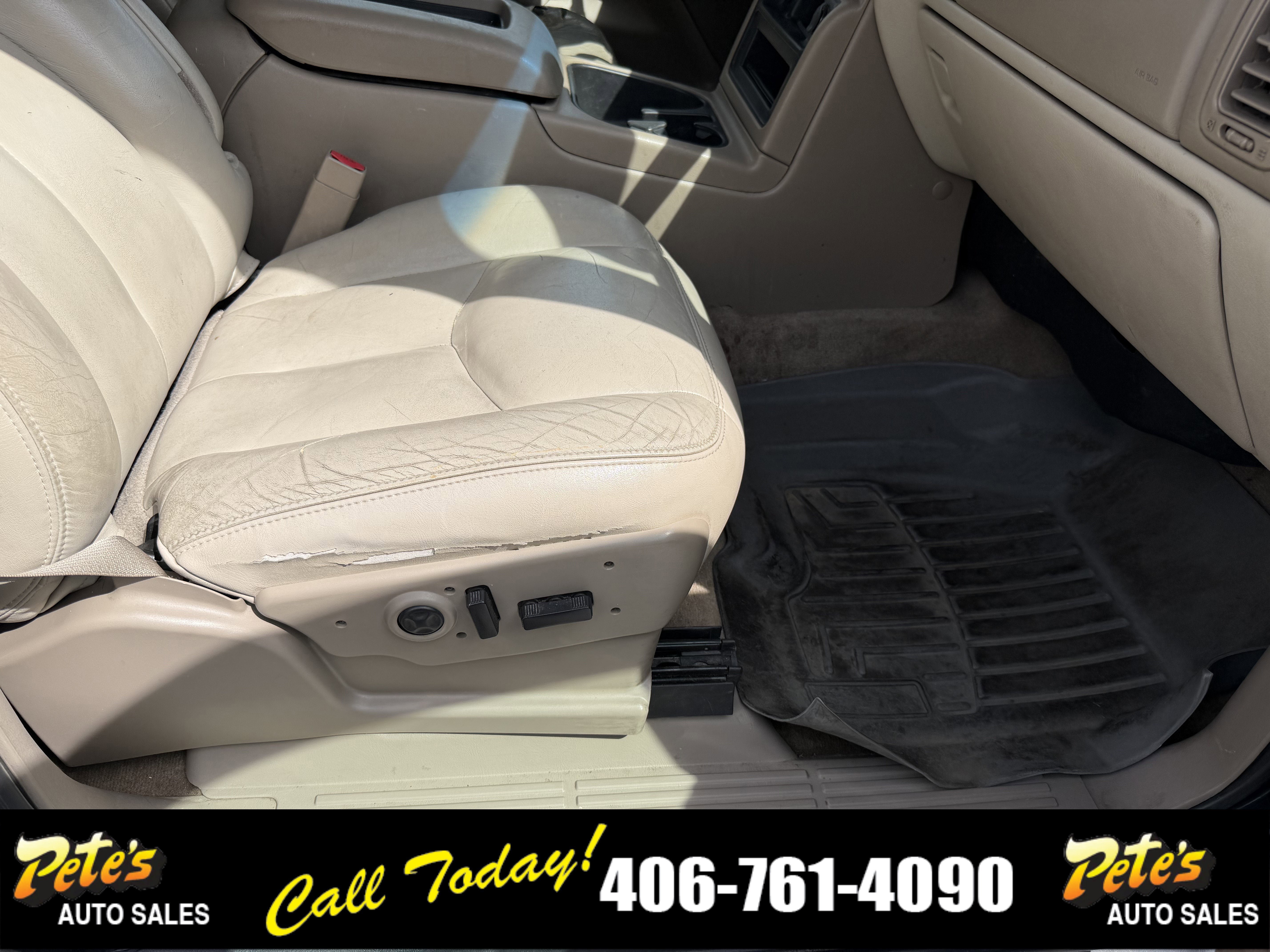 Used 2005 GMC Yukon SLT w/ SLT Preferred Equipment Group AWD/4WD image 13