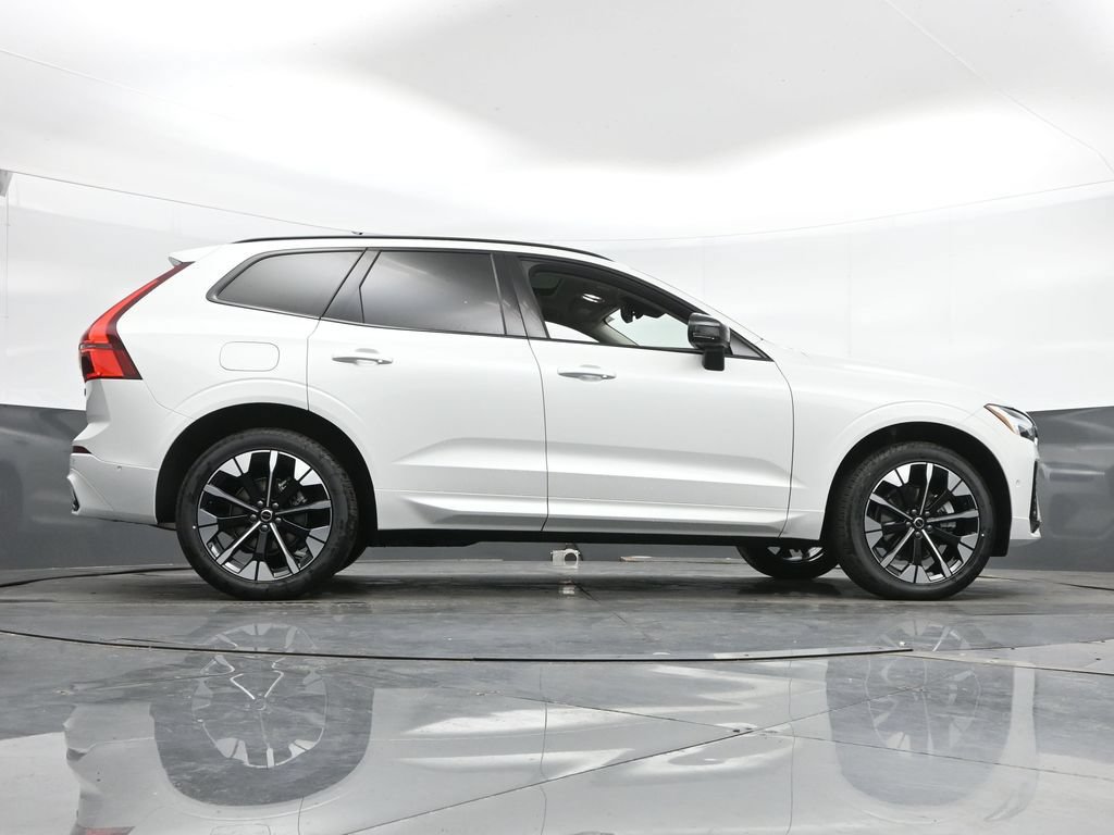 New 2026 Volvo XC60 B5 Plus w/ Climate Package AWD/4WD image 36