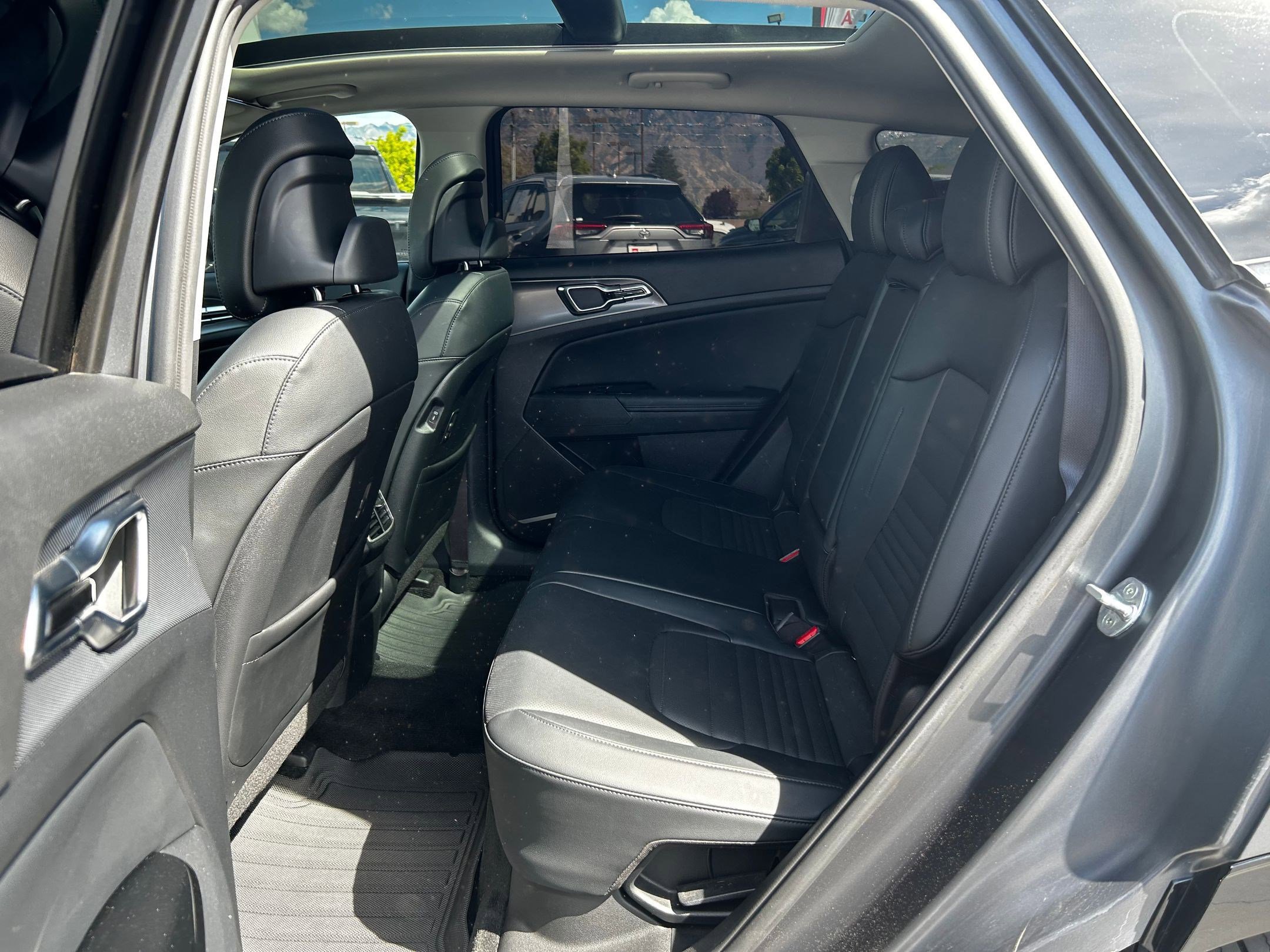 Used 2023 Kia Sportage SX Prestige image 25