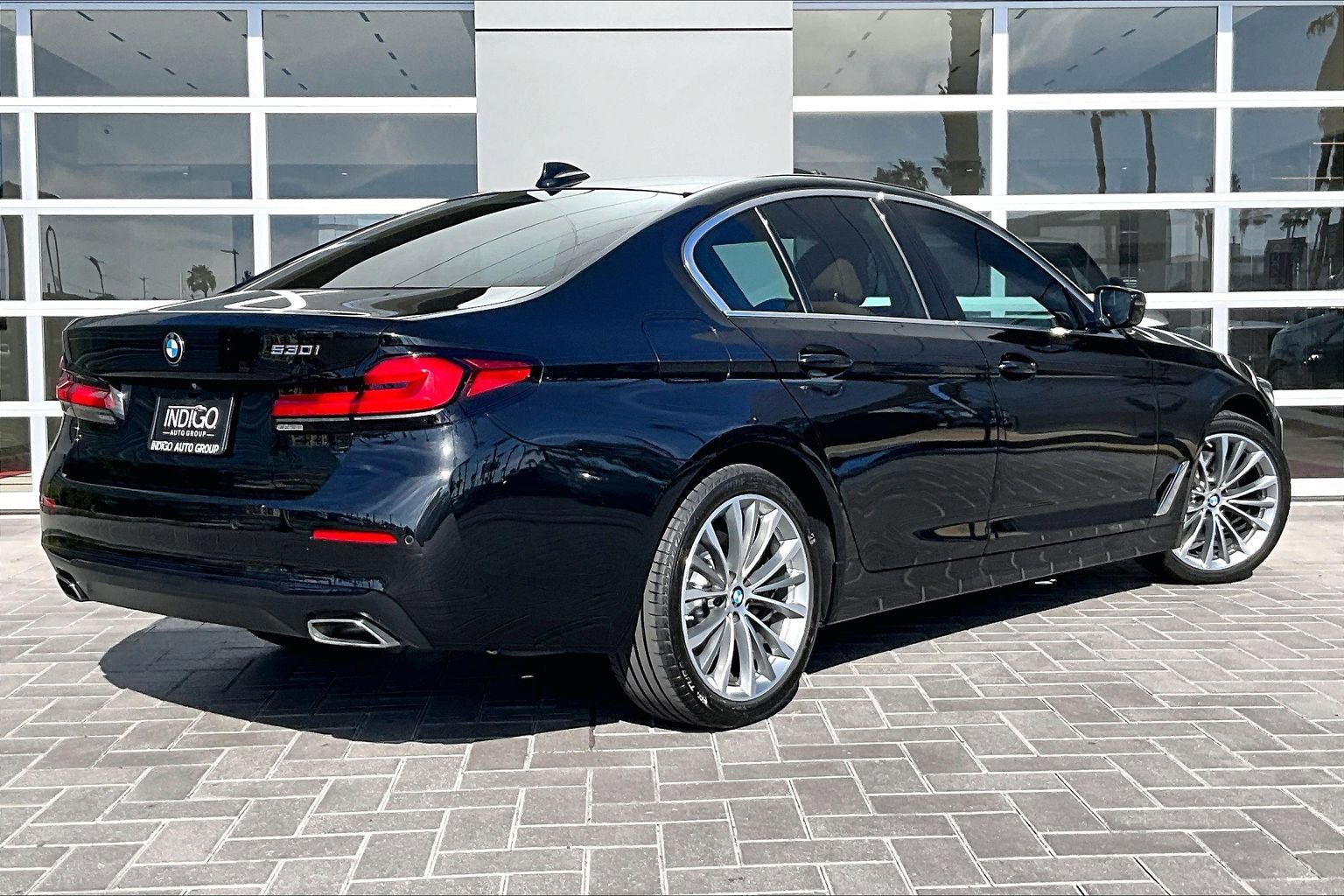 Used 2023 BMW 530i w/ Convenience Package RWD image 13