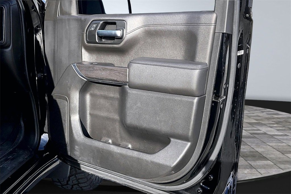 Used 2019 Chevrolet Silverado 1500 LTZ w/ LTZ Plus Package image 26