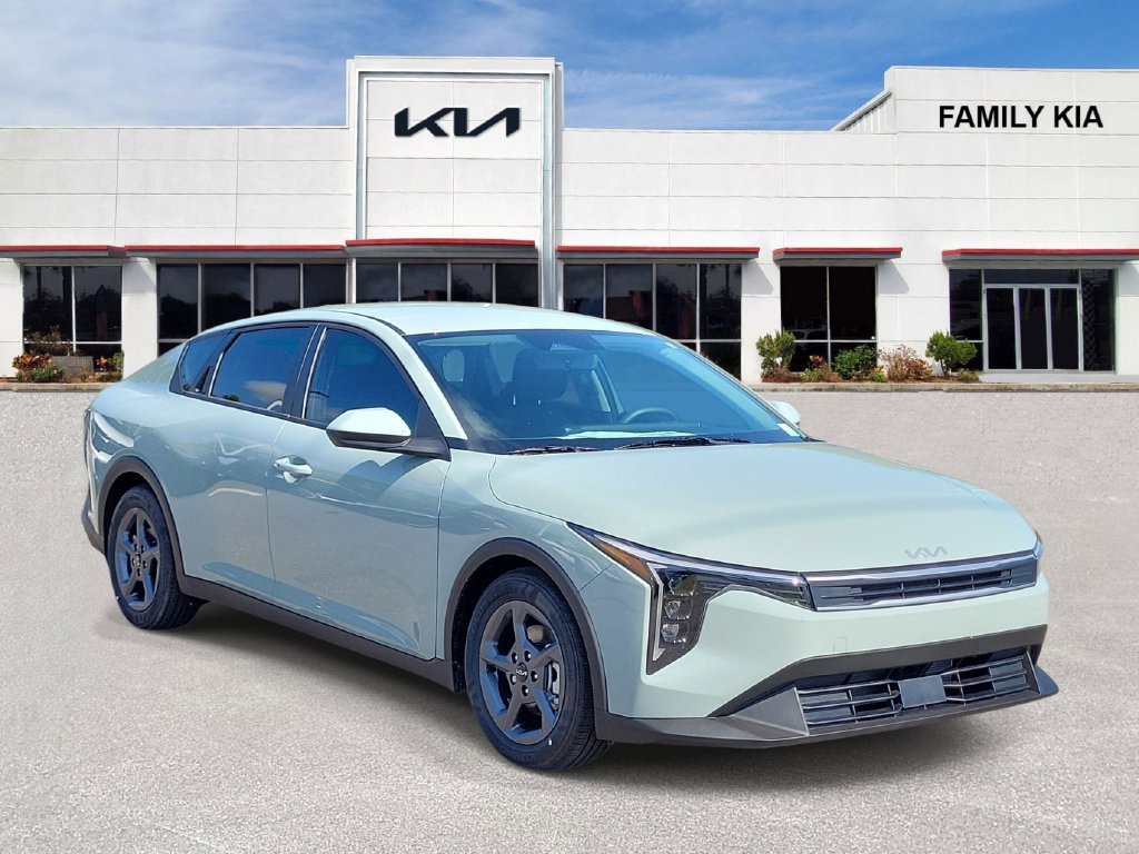 New 2026 Kia K4 FWD image 38