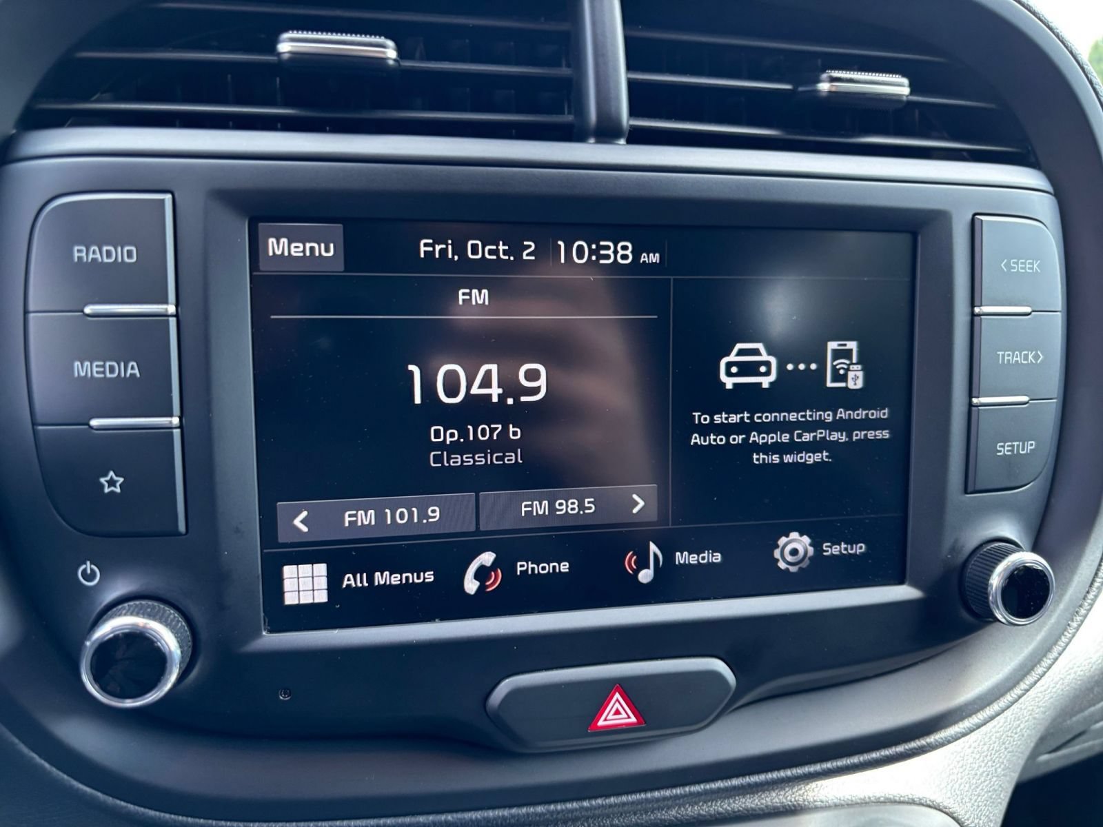 Used 2025 Kia Soul LX w/ LX Technology Package FWD image 19