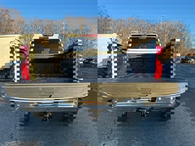 Used 2024 Chevrolet Silverado 2500 LTZ w/ LTZ Premium Package image 17