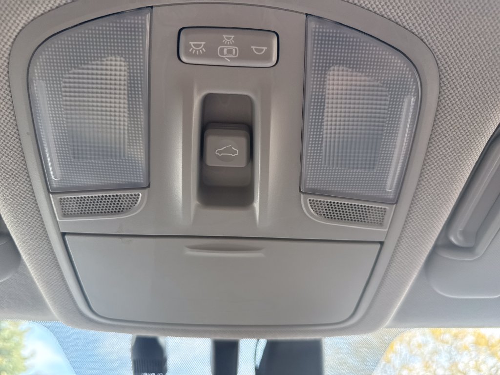 Used 2020 Hyundai Elantra Value Edition w/ Cargo Package (C1) FWD image 34