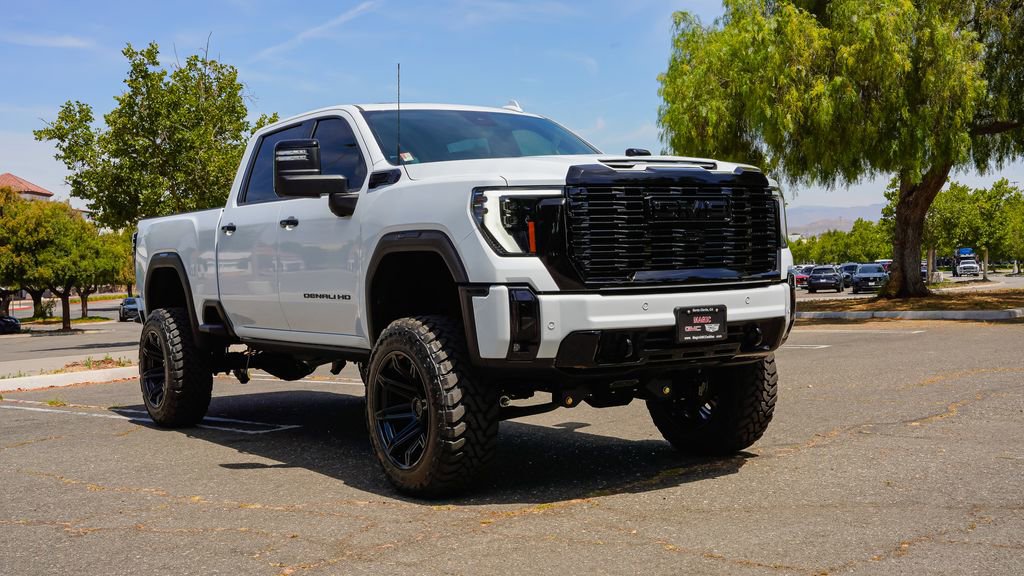New 2026 GMC Sierra 2500 Denali w/ Denali Reserve Package AWD/4WD image 6