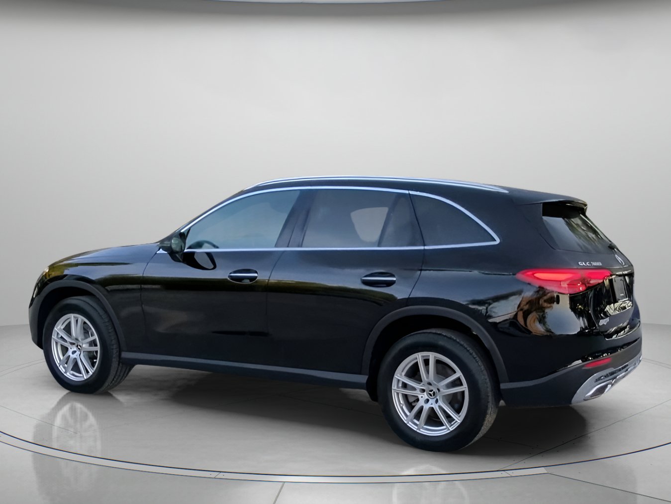 Used 2025 Mercedes-Benz GLC 300 image 19