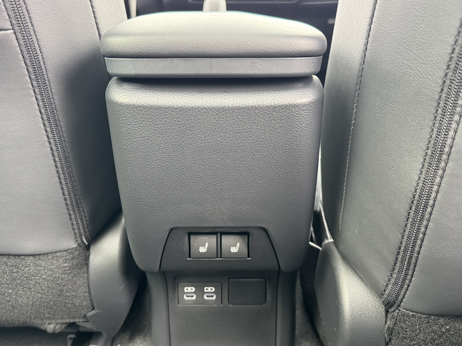 New 2026 Toyota Prius Limited FWD image 7