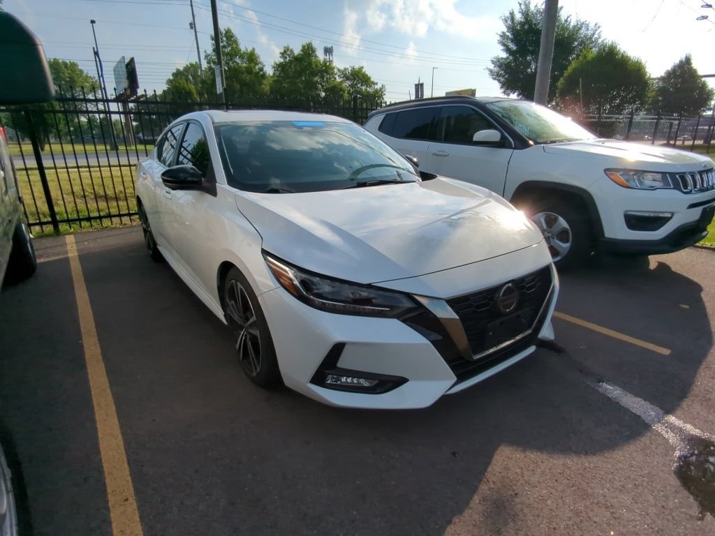 Used 2021 Nissan Sentra SR w/ SR Premium Package FWD image 3