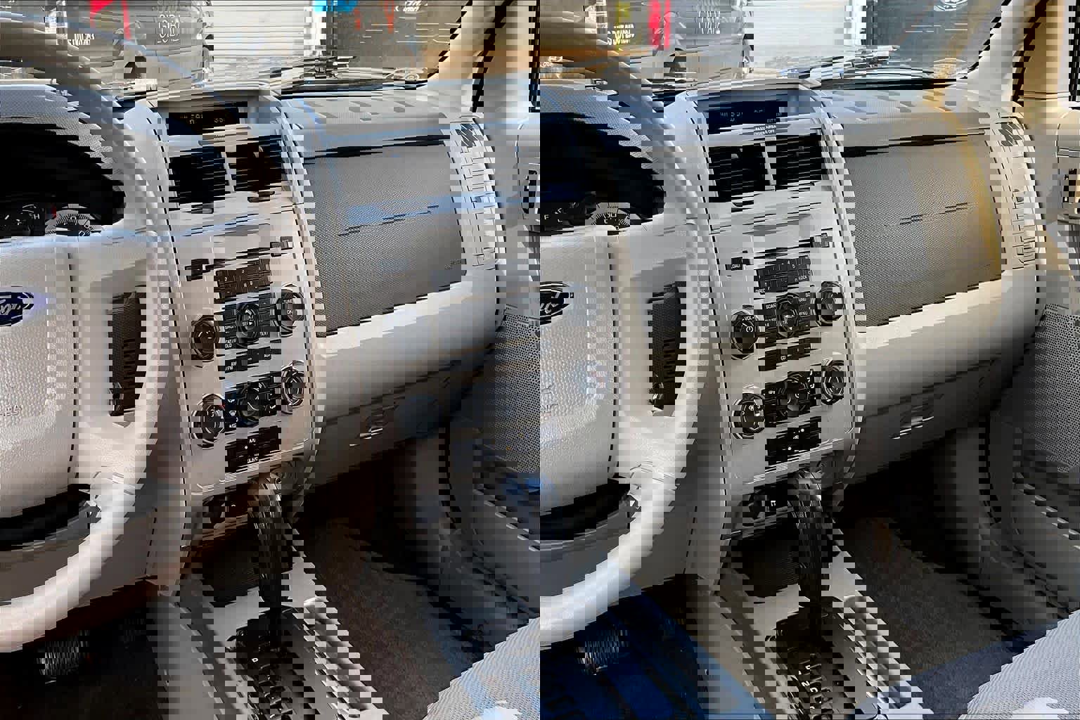 Used 2008 Ford Escape XLT FWD image 6