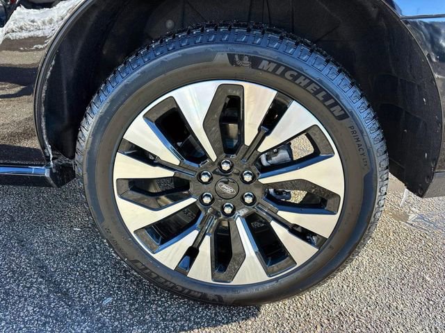 Used 2025 Ford Expedition Platinum w/ Driver's Package image 8