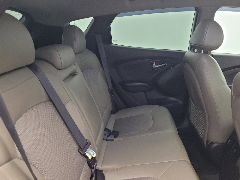 Used 2015 Hyundai Tucson SE AWD/4WD image 19