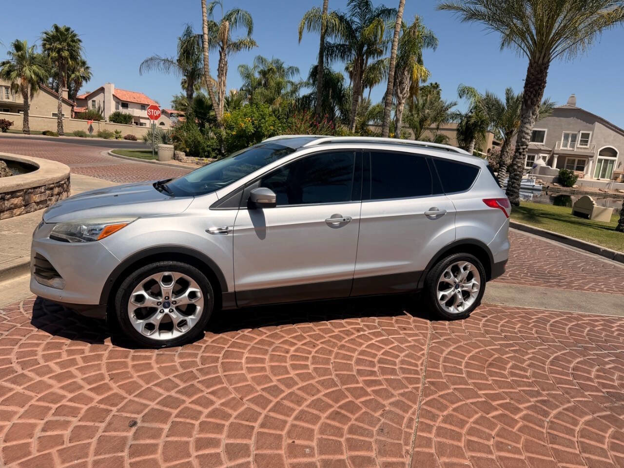 Used 2014 Ford Escape Titanium w/ Equipment Group 401A FWD image 7