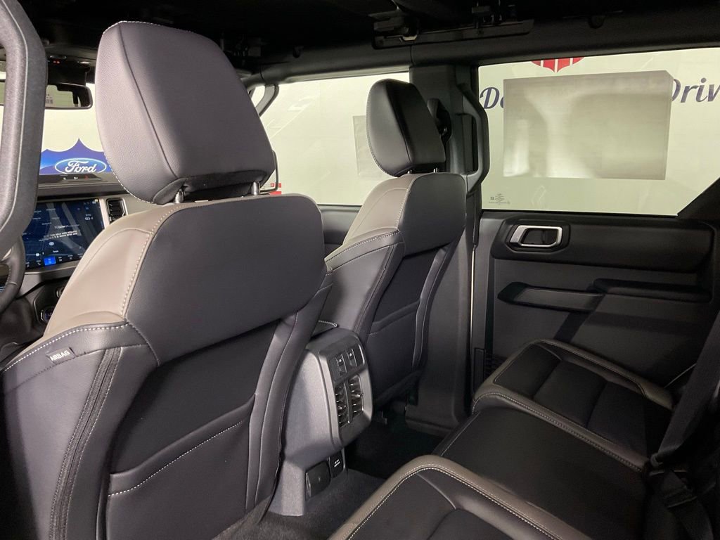 New 2026 Ford Bronco Outer Banks AWD/4WD image 15