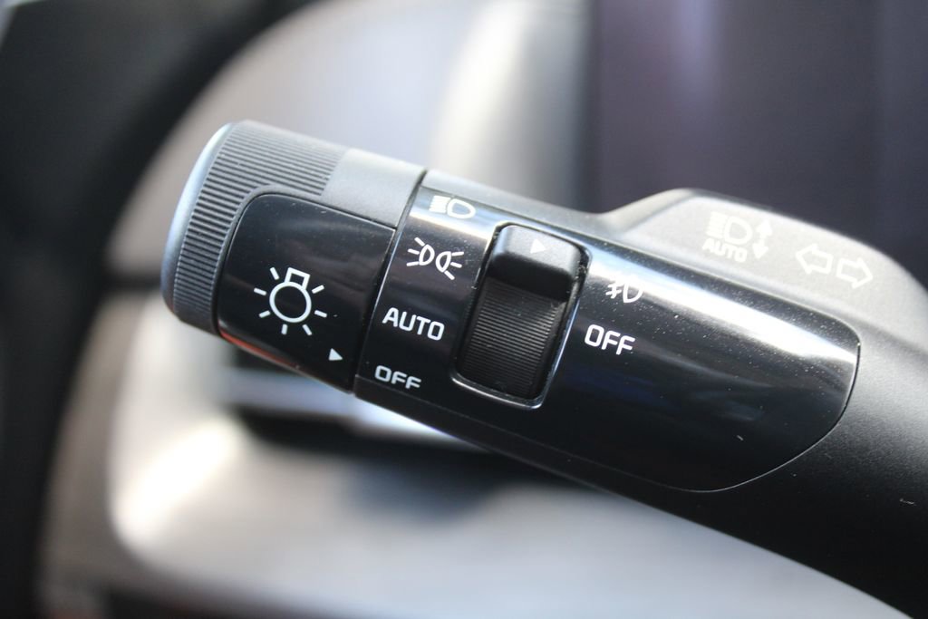 Used 2024 Kia Carnival SX FWD image 39