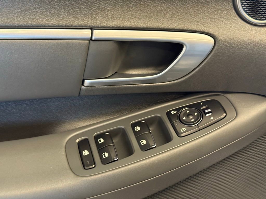 Used 2021 Hyundai Sonata SEL Plus w/ Cargo Package image 19