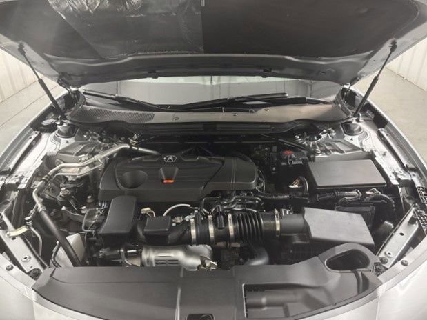 Certified 2025 Acura TLX w/ Technology Package image 29