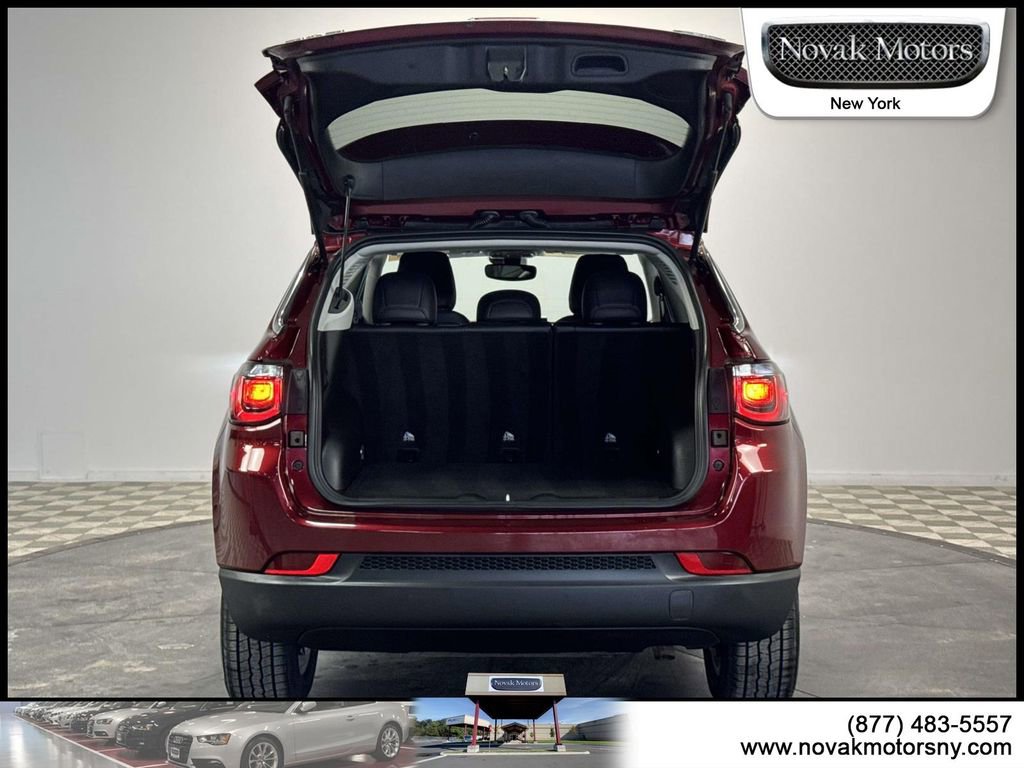 Used 2022 Jeep Compass Latitude w/ Convenience Group image 9